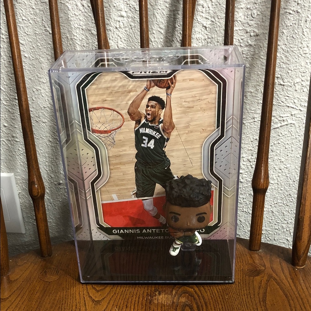 pop Milwaukee Bucks Green and White Player Collectible in Clear Display